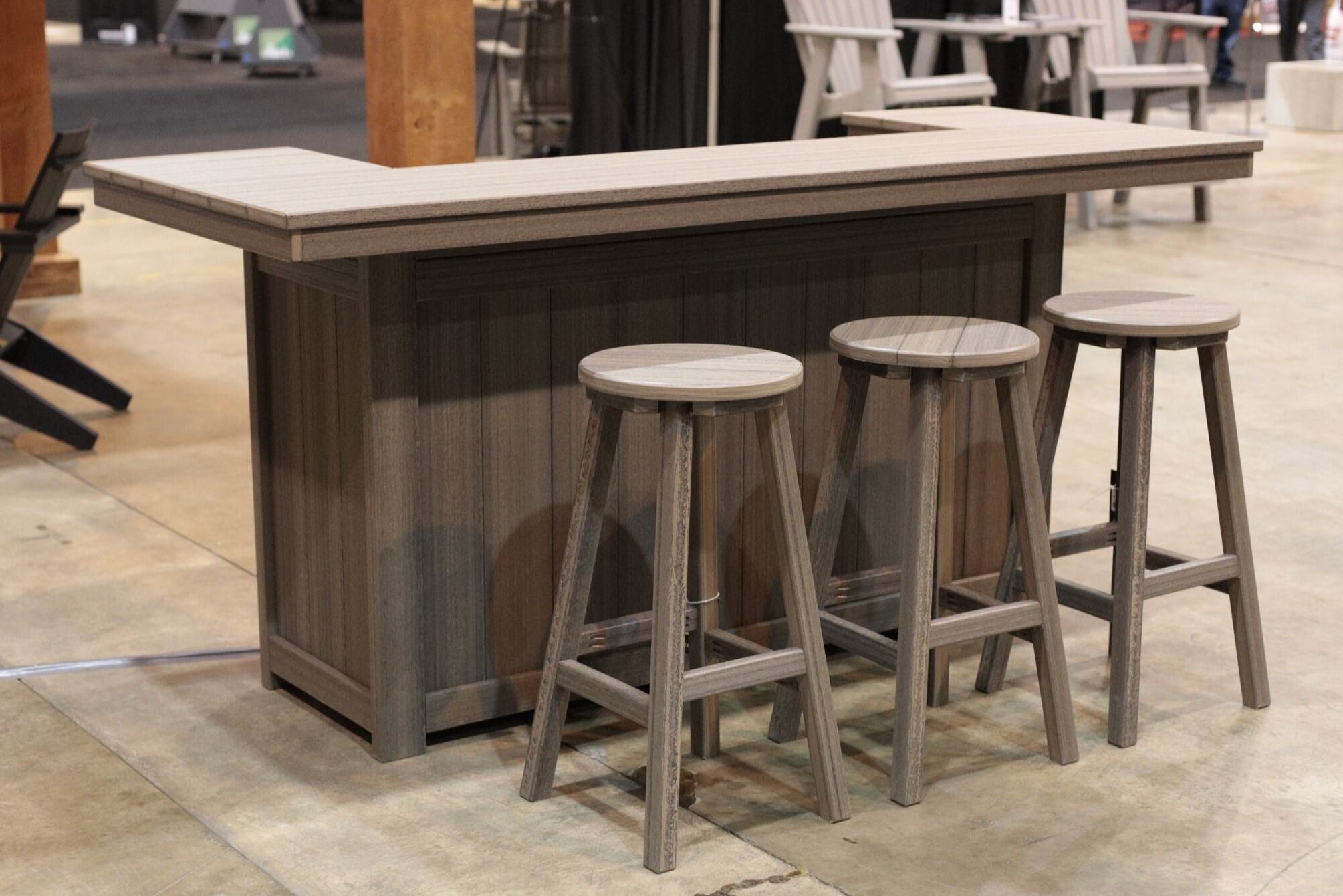 Bars & Bar Stools
