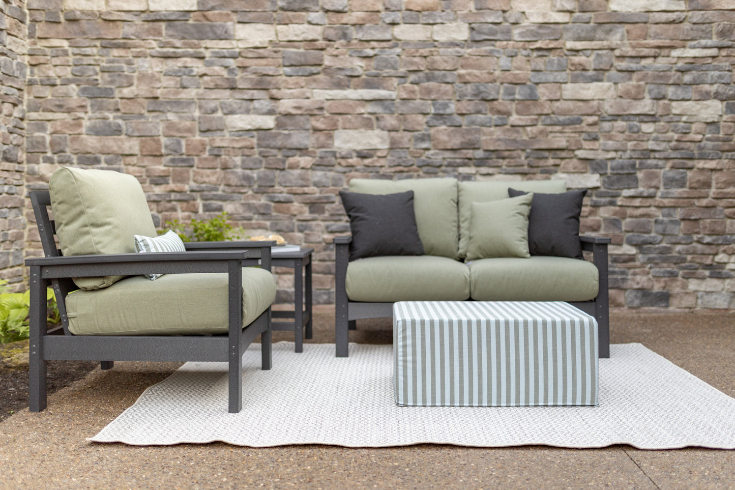 Camden Loveseat with Cushions (Natural)