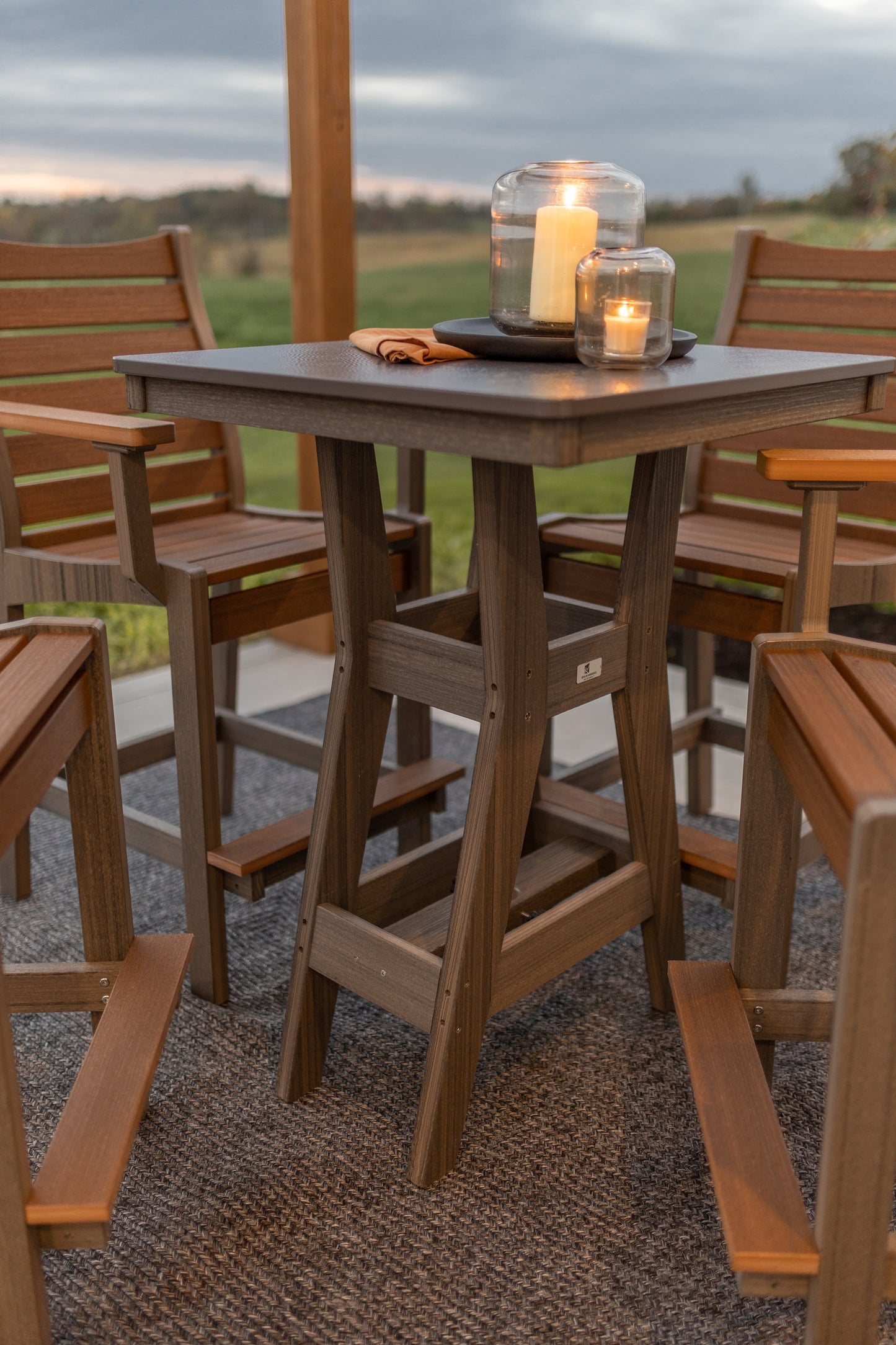 Harbor HF 28" Square Bar Table